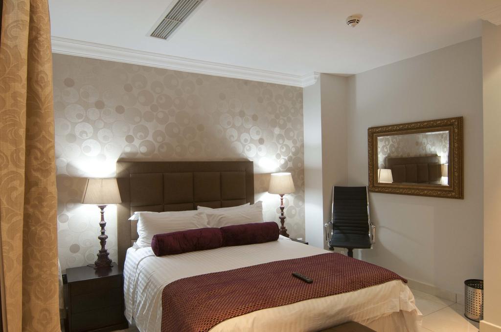 אבוג'ה L'Eola Suites חדר תמונה