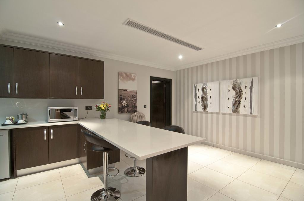 אבוג'ה L'Eola Suites חדר תמונה