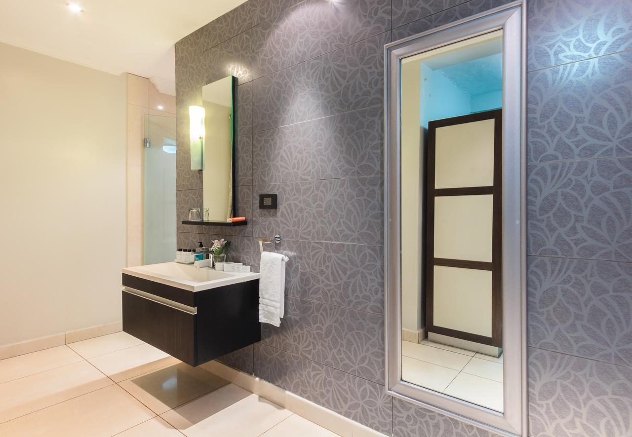 אבוג'ה L'Eola Suites מראה חיצוני תמונה