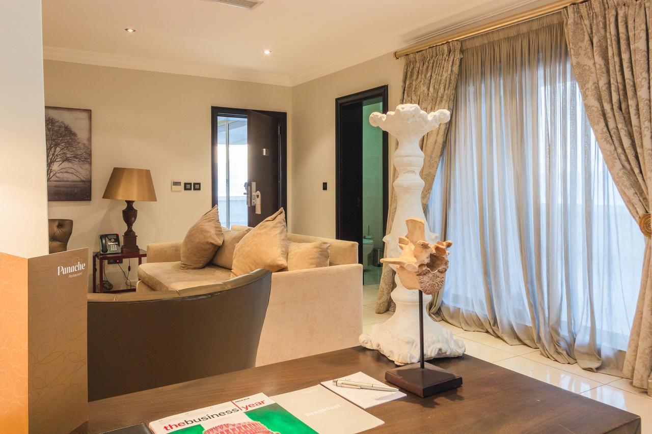 אבוג'ה L'Eola Suites מראה חיצוני תמונה
