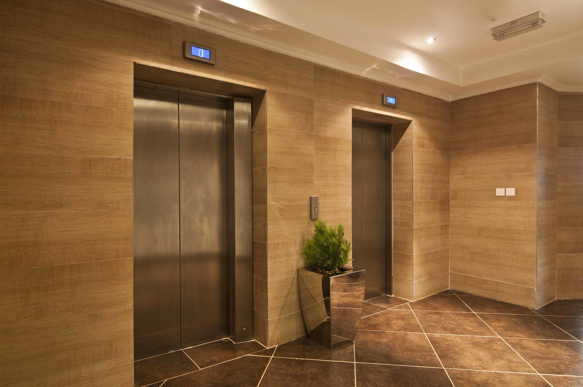 אבוג'ה L'Eola Suites מראה חיצוני תמונה