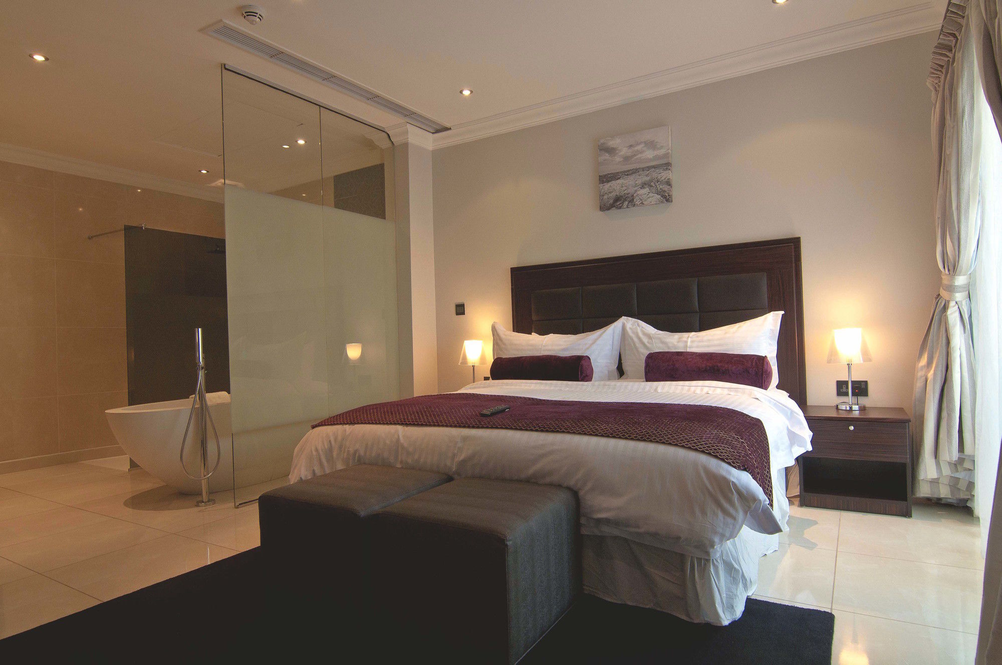 אבוג'ה L'Eola Suites מראה חיצוני תמונה