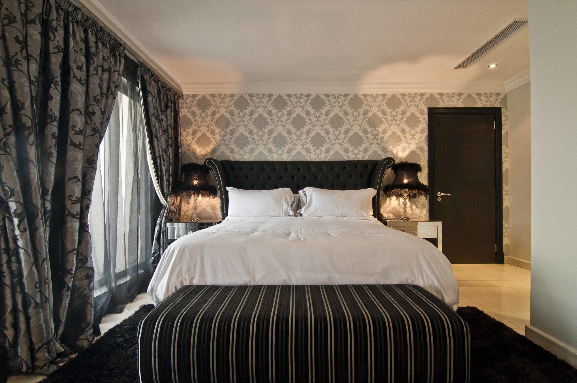 אבוג'ה L'Eola Suites מראה חיצוני תמונה